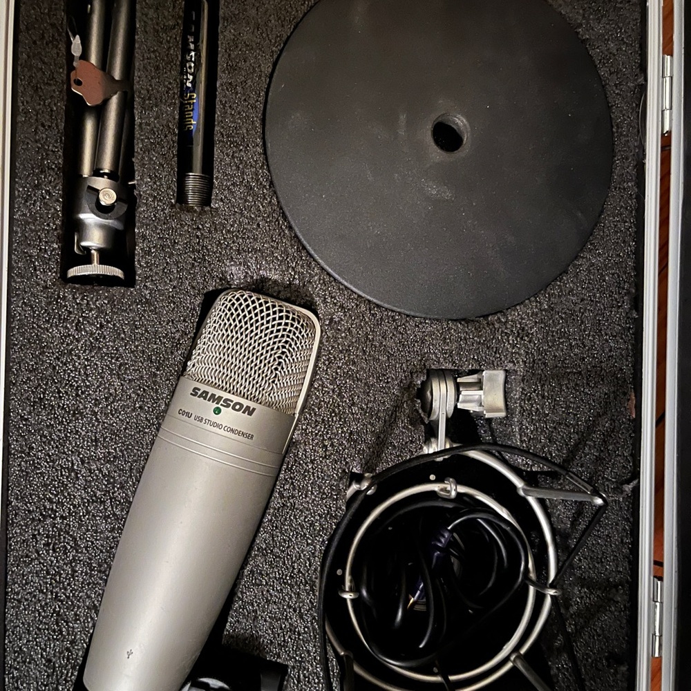 SAMSON CO1U USB STUDIO CONDENSER MICROPHONE – FULL SET IN HARD CASE! - Picture 3 of 6